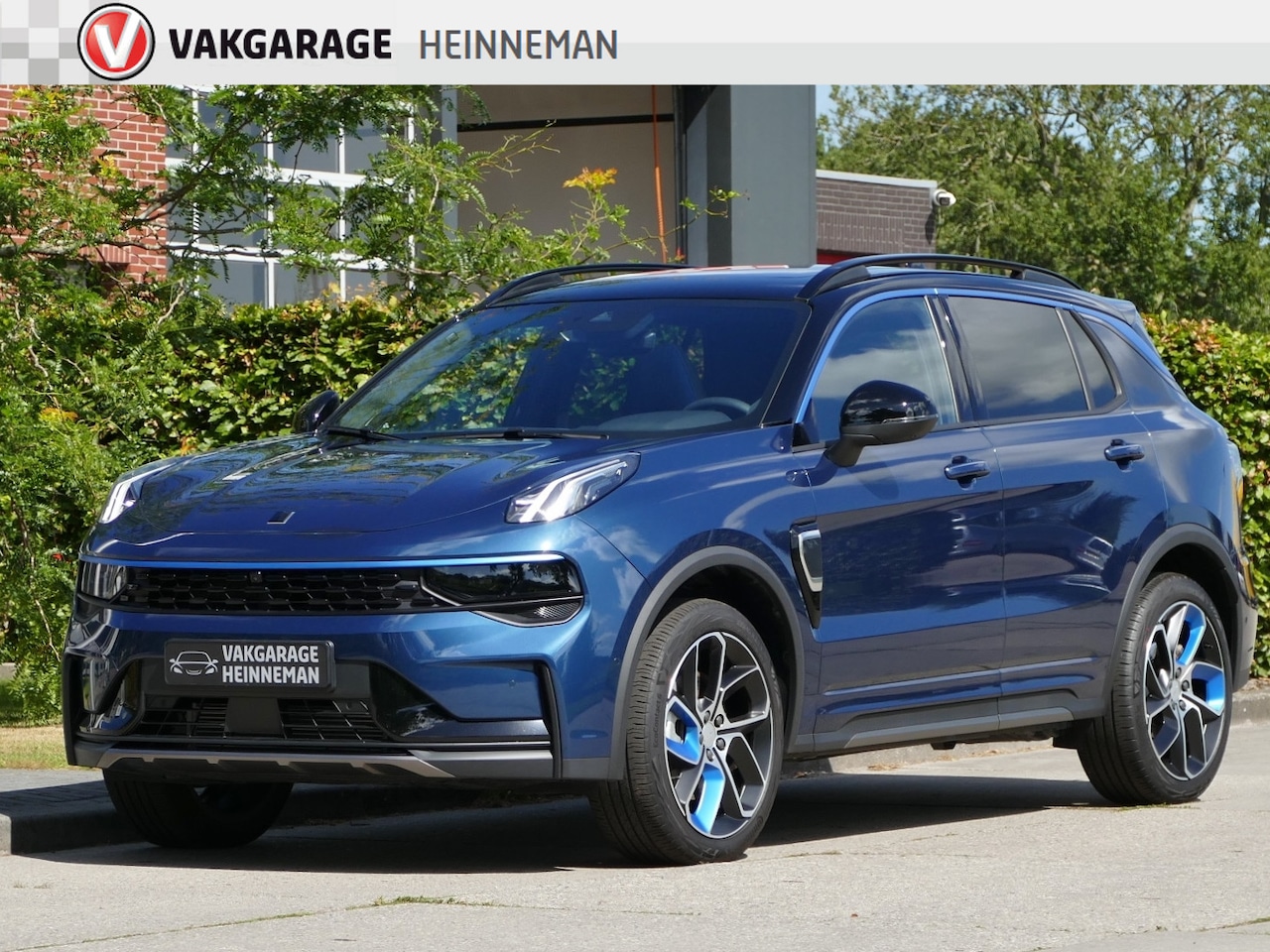 Lynk & Co 01 - 1.5 | stoelverwarming | schuifdak | Apple Carplay/Android auto | rondomzicht camera | LED - AutoWereld.nl