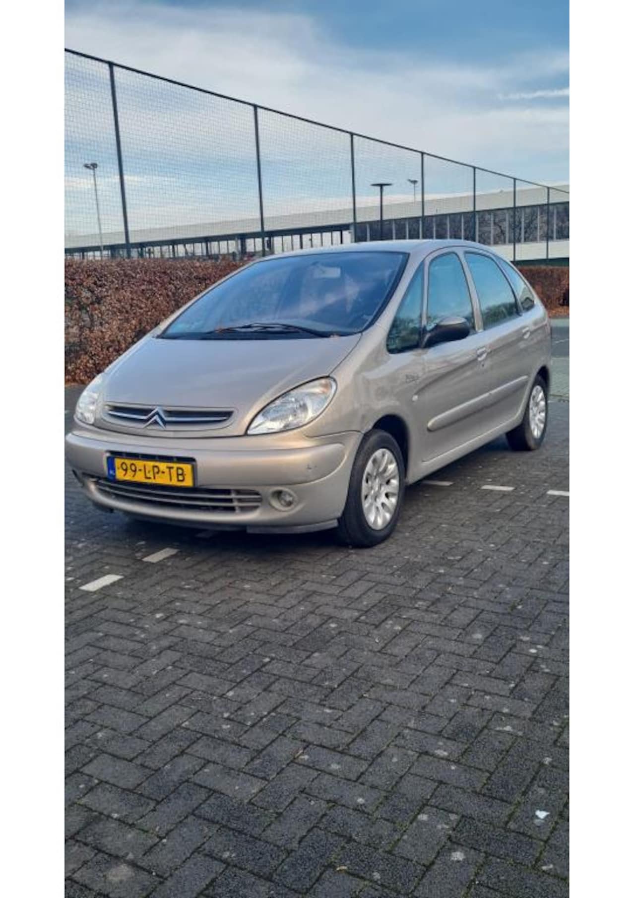 Citroën Xsara Picasso - 1.8i-16V Exclusive 1.8i-16V Exclusive - AutoWereld.nl