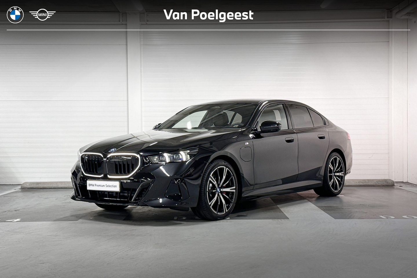 BMW 5-serie - Sedan 530e | M-Sport Pro | Travel Pack | Innovation pack | Comfort Pack | Driving Assistan - AutoWereld.nl