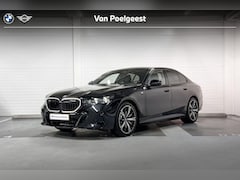 BMW 5-serie - Sedan 530e | M-Sport Pro | Travel Pack | Innovation pack | Comfort Pack | Driving Assistan