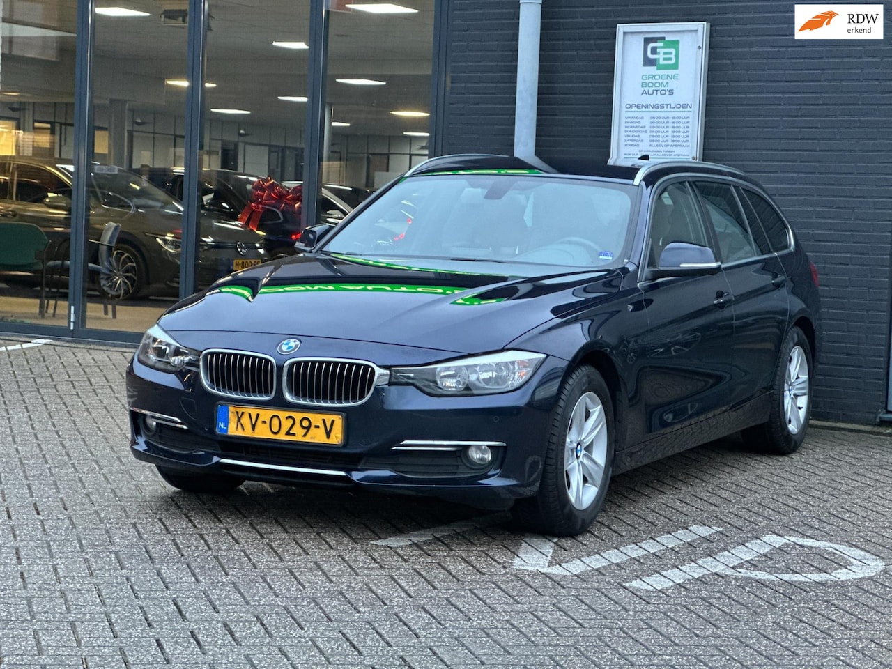 BMW 3-serie Touring - 318d Executive/LEDER/NAVI/XENON/AUTOMAAT/NETTE STAAT!! - AutoWereld.nl