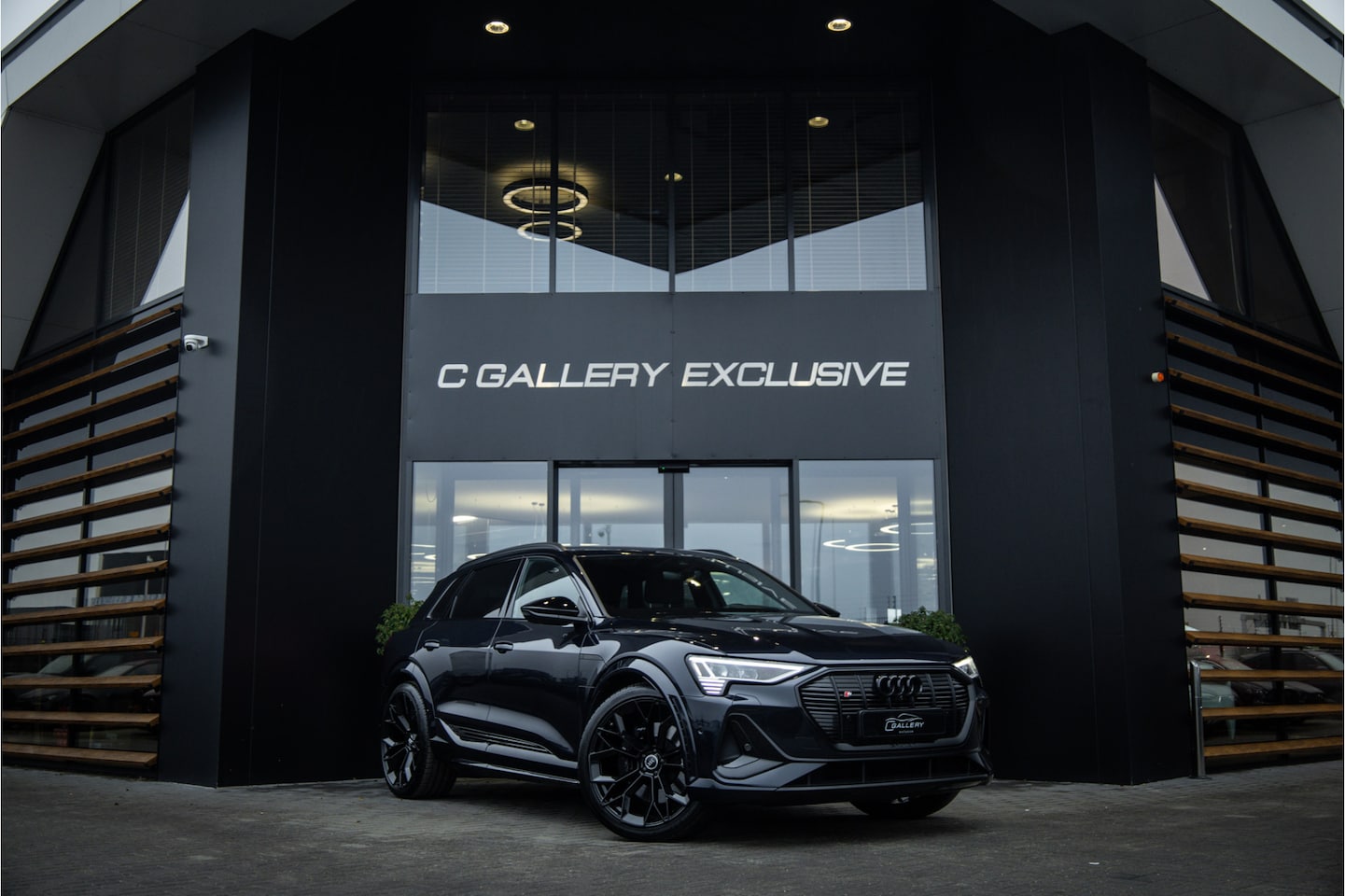 Audi e-tron - S quattro 95 kWh - Panorama | B&O | Memory | 360 Camera - AutoWereld.nl