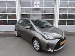 Toyota Yaris - 1.5 Hybrid Bus. Plus