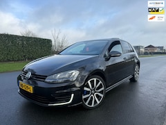 Volkswagen Golf - 1.4 TSI GTE NAP/PANO/CLIMA/APK 3-2027