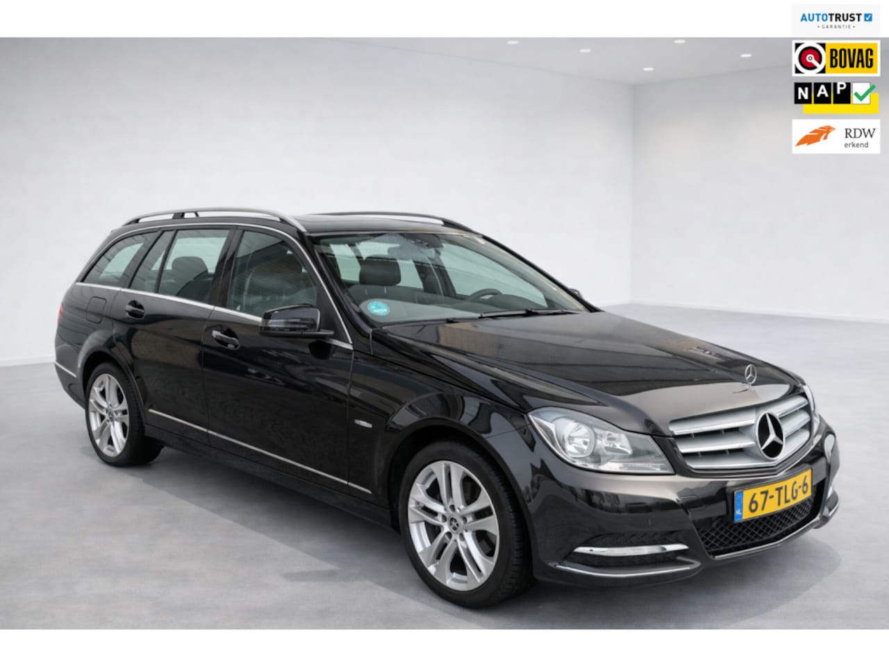 Mercedes-Benz C-klasse Estate - 180 Business Class Avantgarde 180 Business Class Avantgarde, automaat, schuifkanteldak, carplay, trekhaak, navi, inruil - AutoWereld.nl