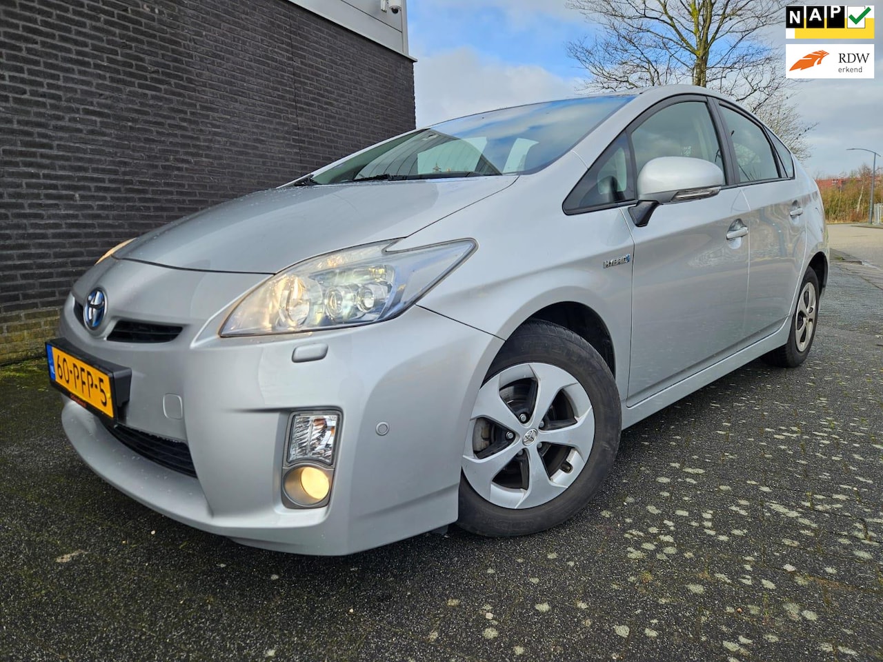 Toyota Prius - 1.8 Dynamic GARANTIE Camera LED lampen - AutoWereld.nl
