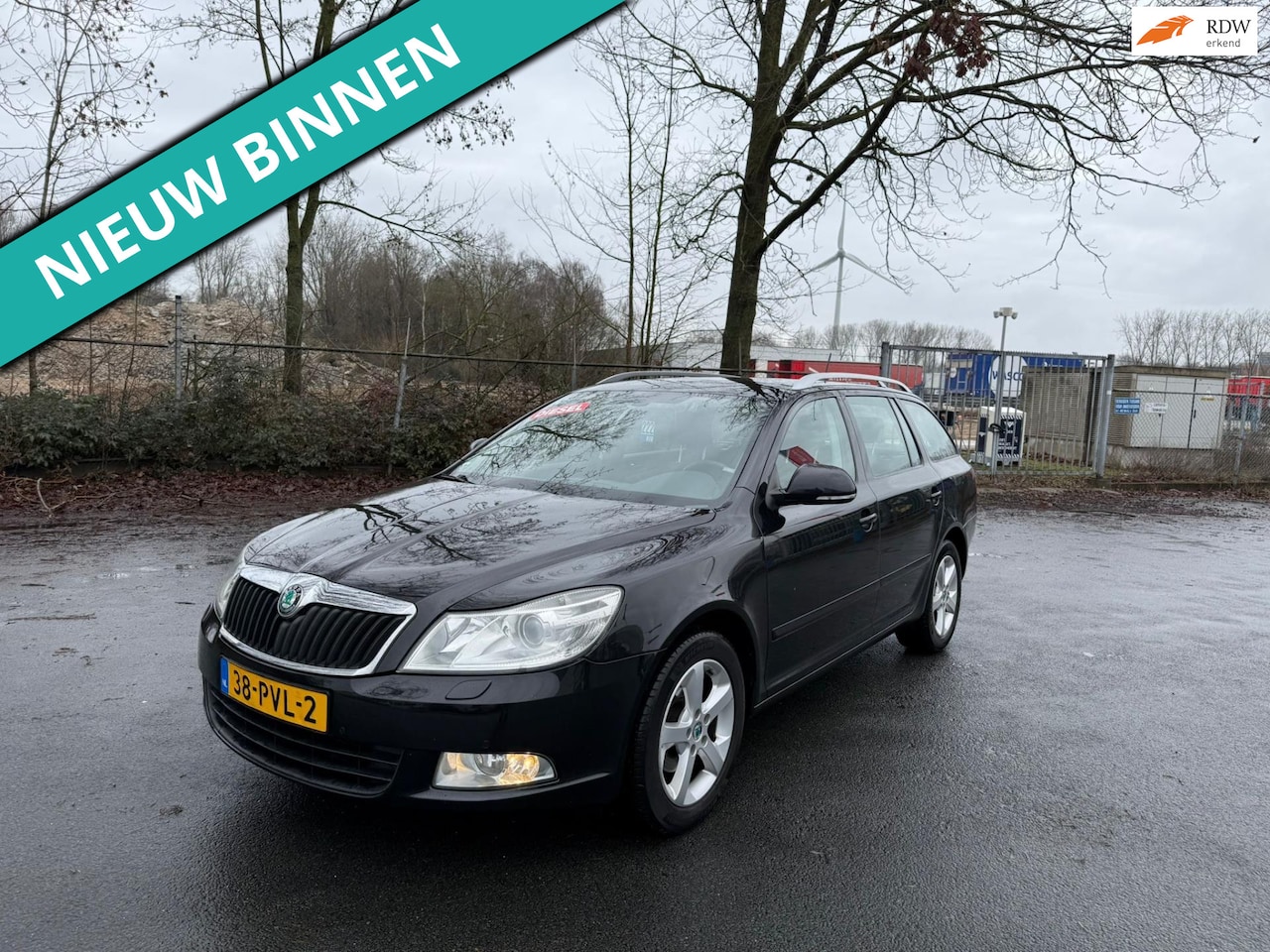 Skoda Octavia Combi - 1.6 TDI Greentech Elegance Business Line RIJDT EN SCHAKELT GOED - AutoWereld.nl