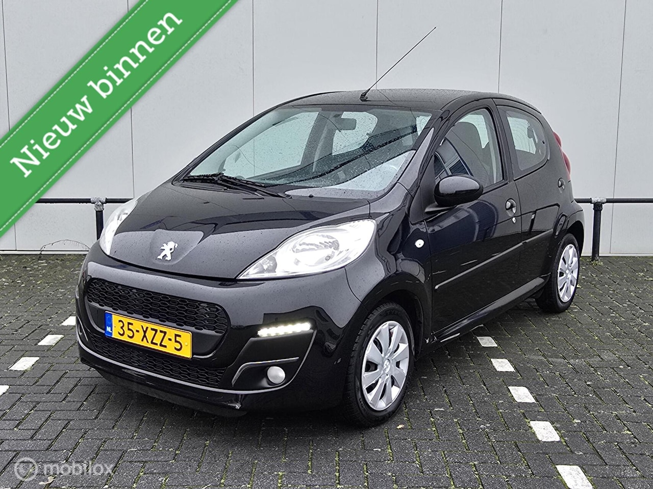 Peugeot 107 - 1.0 Première Airco Elek. Pakket 121DKM! - AutoWereld.nl