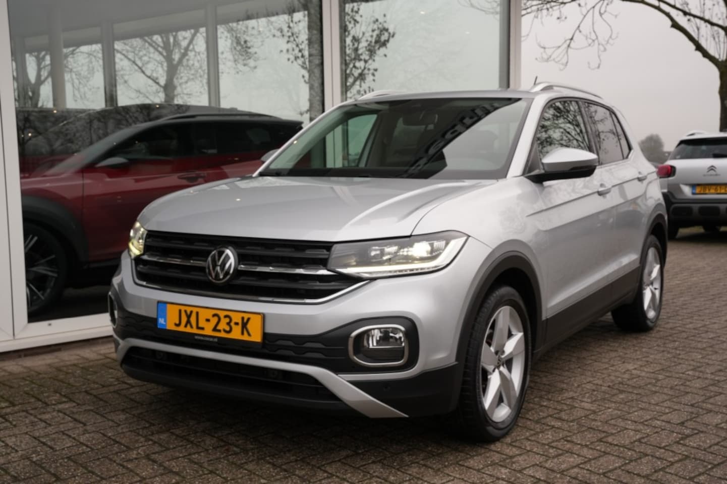 Volkswagen T-Cross - 1.0 TSI STYLE ALL in prijs/ NAVI/ Carplay/Camera - AutoWereld.nl