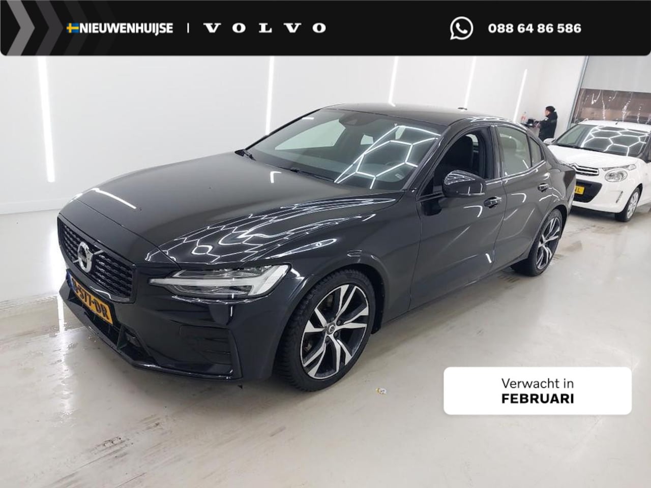 Volvo S60 - B3 R-Design | Navigatie | Adaptieve Cruise Control | Keyless | Stoel-/Stuurverwarming | Do - AutoWereld.nl