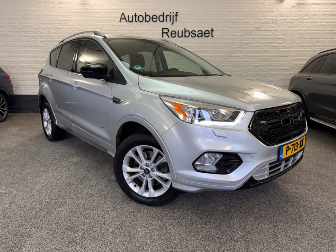 Ford Kuga - 1.5 EcoBoost Titanium 4WD Clima Cruise Xenon Navi Incl 12Mnd Garantie - AutoWereld.nl