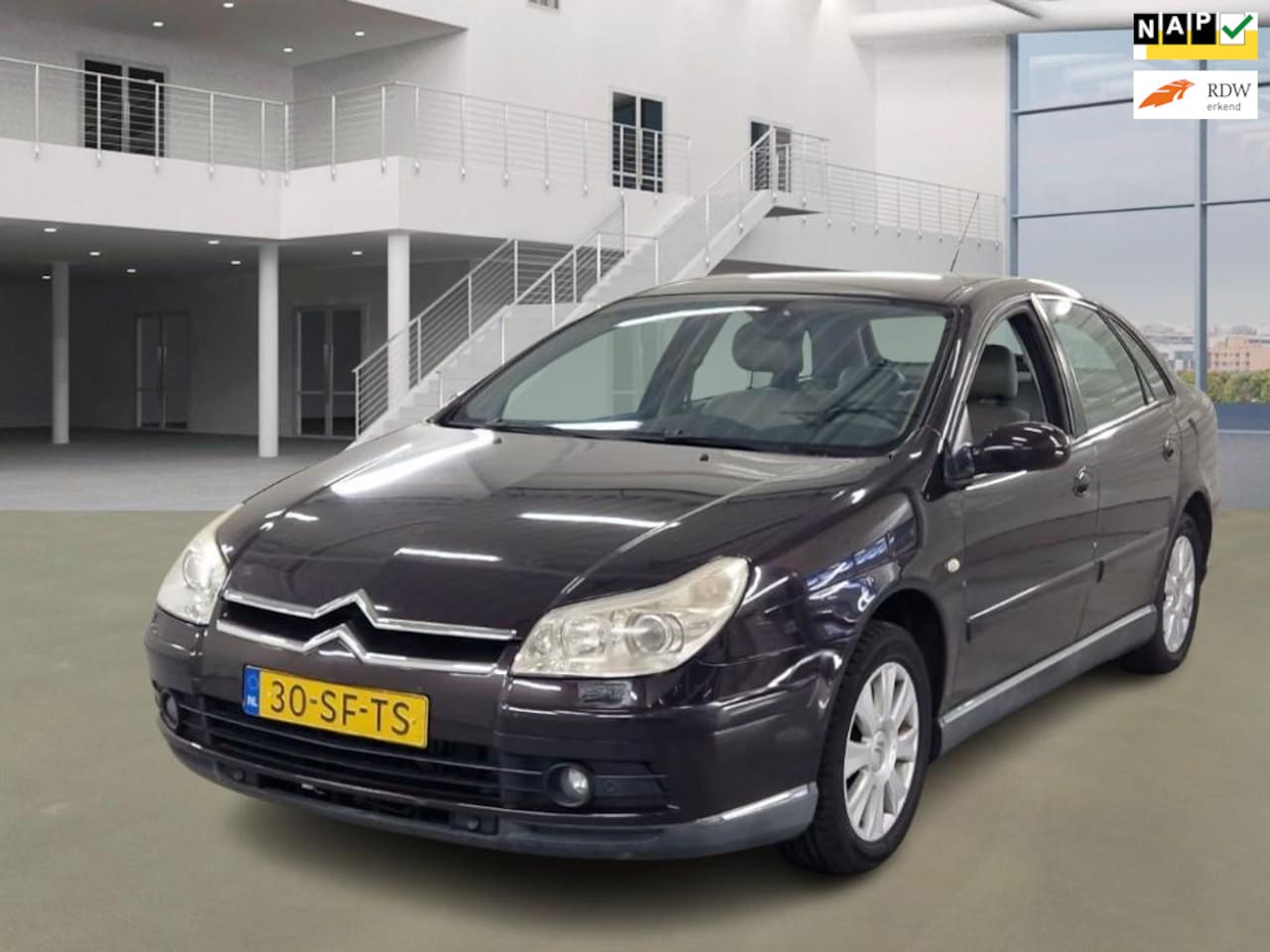 Citroën C5 - 2.0-16V Exclusive 2.0-16V Exclusive - AutoWereld.nl