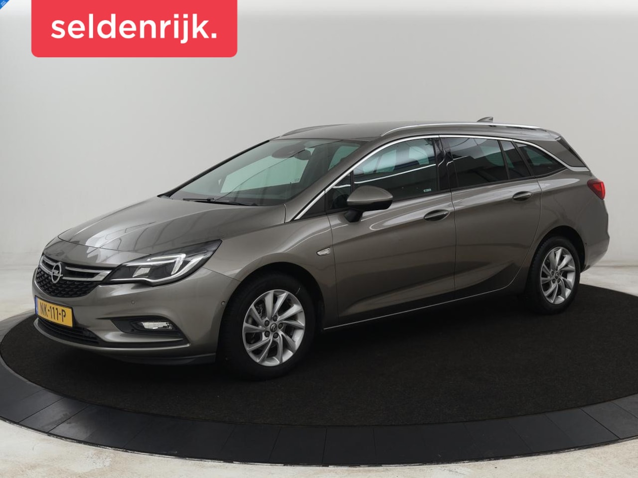 Opel Astra - 1.4 Turbo Innovation | 150pk | Leder | Stoelverwarming | Camera | Trekhaak | Carplay | Ach - AutoWereld.nl