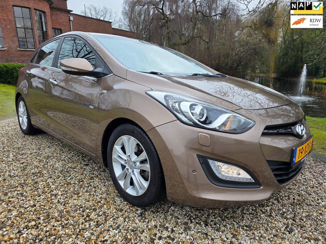 Hyundai i30 - 1.6 GDI i-Catcher AIRCO/cruise/LEER - AutoWereld.nl