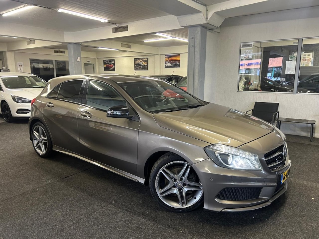 Mercedes-Benz A-klasse - 180 Prestige*AMG line*Xenon*Camera* - AutoWereld.nl