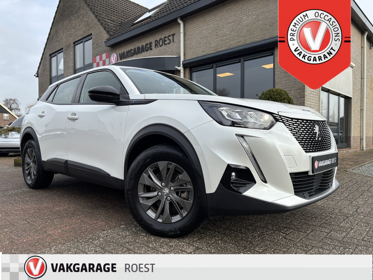 Peugeot e-2008 - EV Active Pack 50 kWh Automaat Carplay / Full LED / Camera - AutoWereld.nl