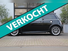 MINI Cooper S - 1.6 Aut. John Cooper Works - PANO - XENON - LEDER - HARMAN/KARDON - CARBON - JCW