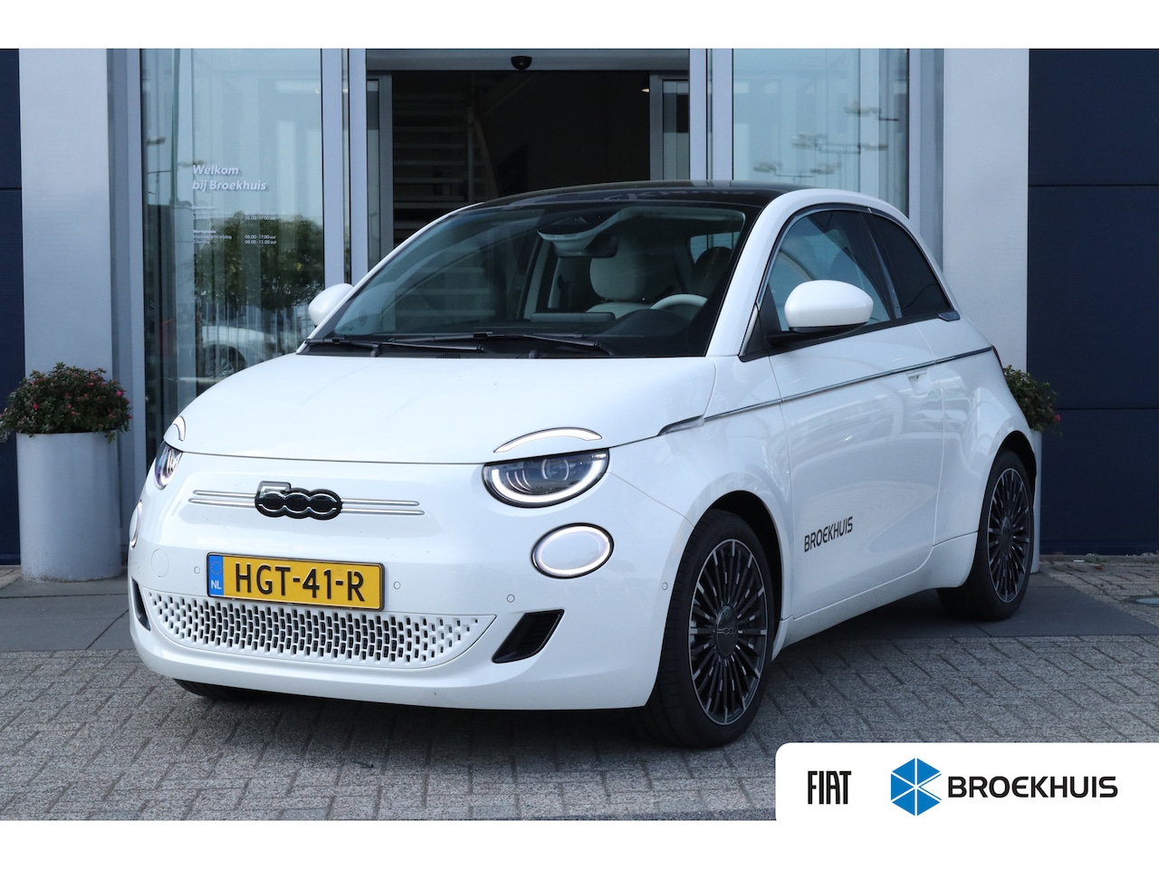 Fiat 500 - La Prima 24 kWh | Adaptieve Cruise | Pano | Leder | Stoelverwarming | Camera | JBL Audio | - AutoWereld.nl