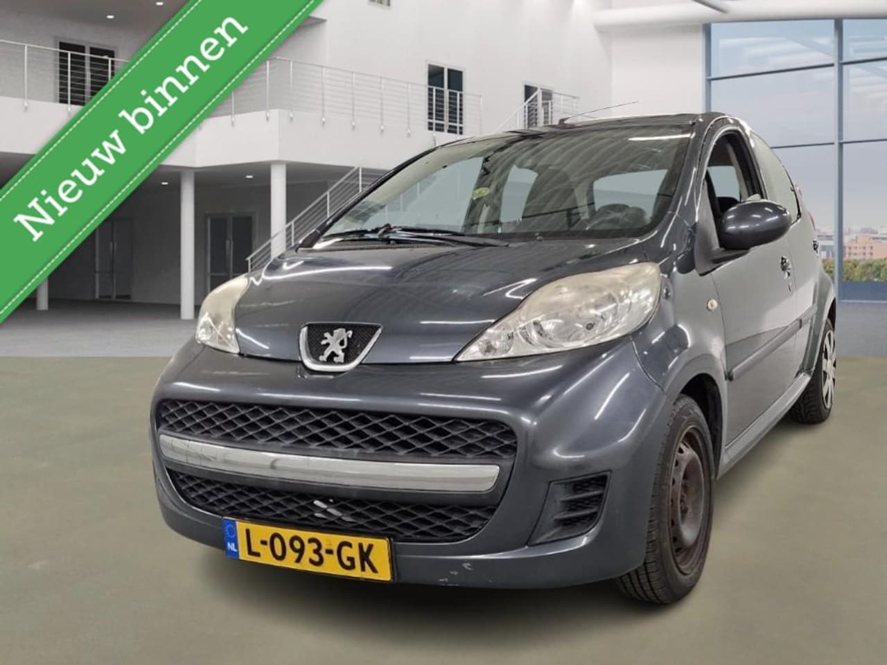 Peugeot 107 - 1.0-12V XR AIRCO ELEKPAKKET STUURBEKRACHTIGING - AutoWereld.nl