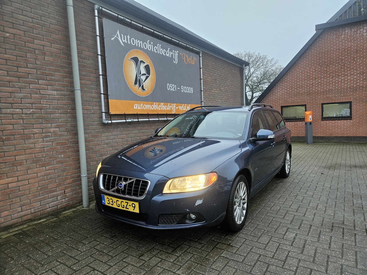 Volvo V70 - 2.5T Momentum 2.5T Momentum - AutoWereld.nl