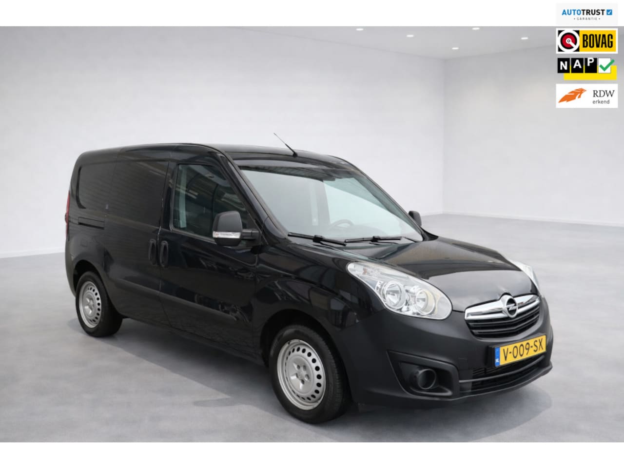 Opel Combo - 1.3 CDTi L2H1 Edition 1.3 CDTi L2H1 Edition, trekhaak, pdc, lengte 2, airco, nap, apk, marge auto, bedrijfswagen - AutoWereld.nl