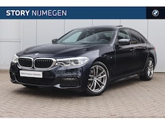 BMW 5-serie - 520i High Executive M Sport Automaat / Schuif-kanteldak / Achteruitrijcamera / Adaptieve L