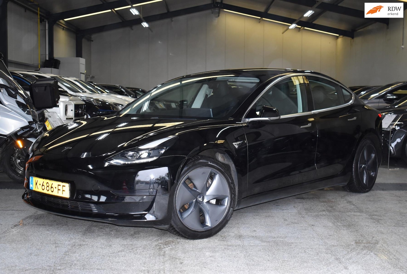 Tesla Model 3 - Standard RWD Autopilot 3 Soh 93% Leder 1 ste Eigenaar - AutoWereld.nl