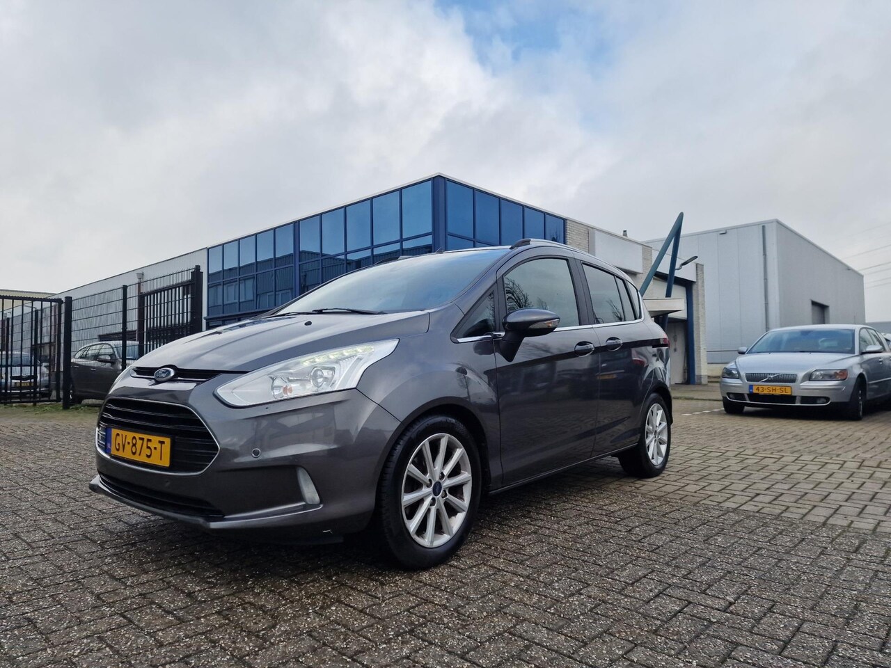 Ford B-Max - 1.0 Titanium PANO NAVI PSENSOR CRUISE 2 X SLEUTELS - AutoWereld.nl
