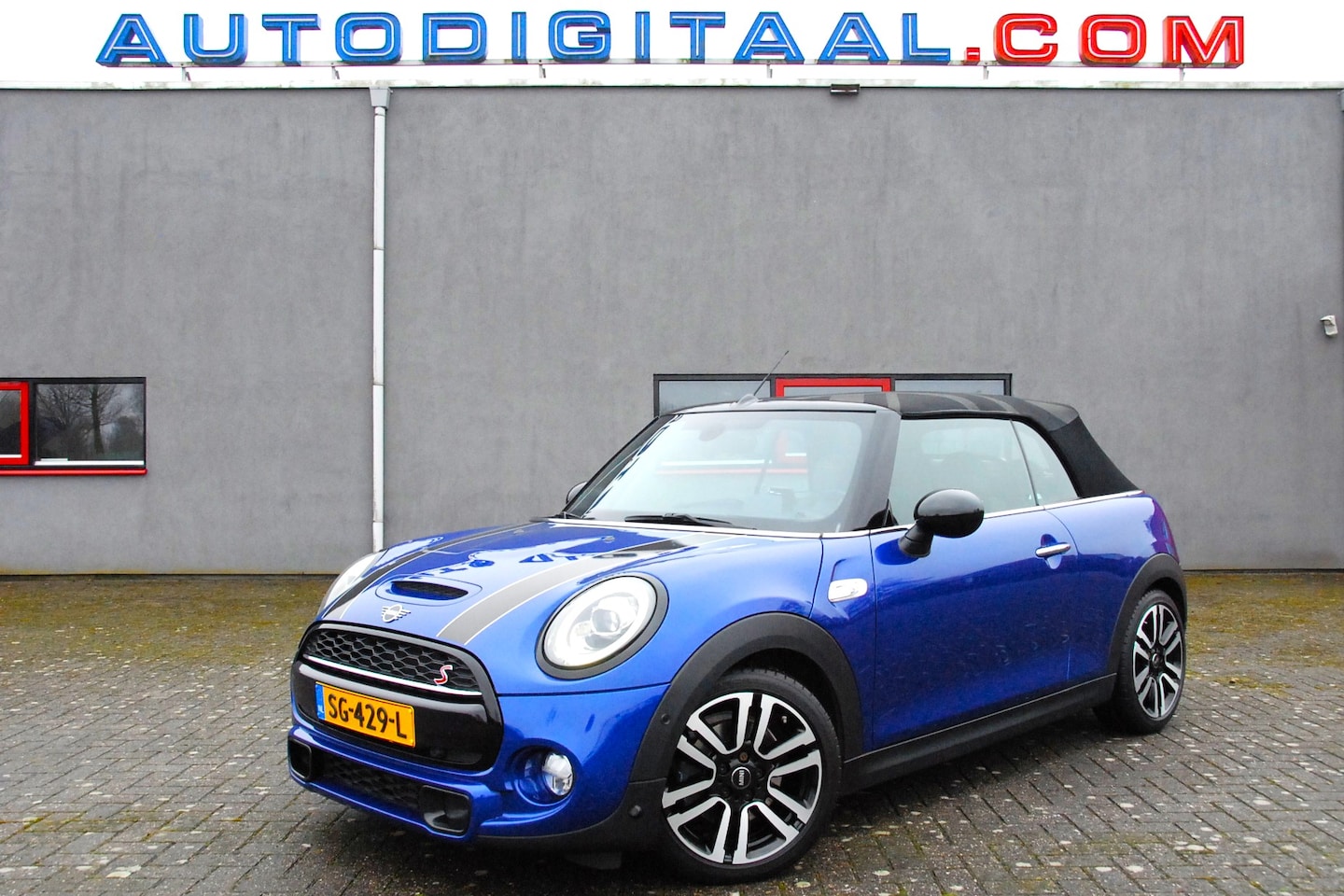MINI Cabrio - 2.0 Cooper S Chili Head-Up Display/Harman Kardon/NL-auto/Leder/17 inch - AutoWereld.nl