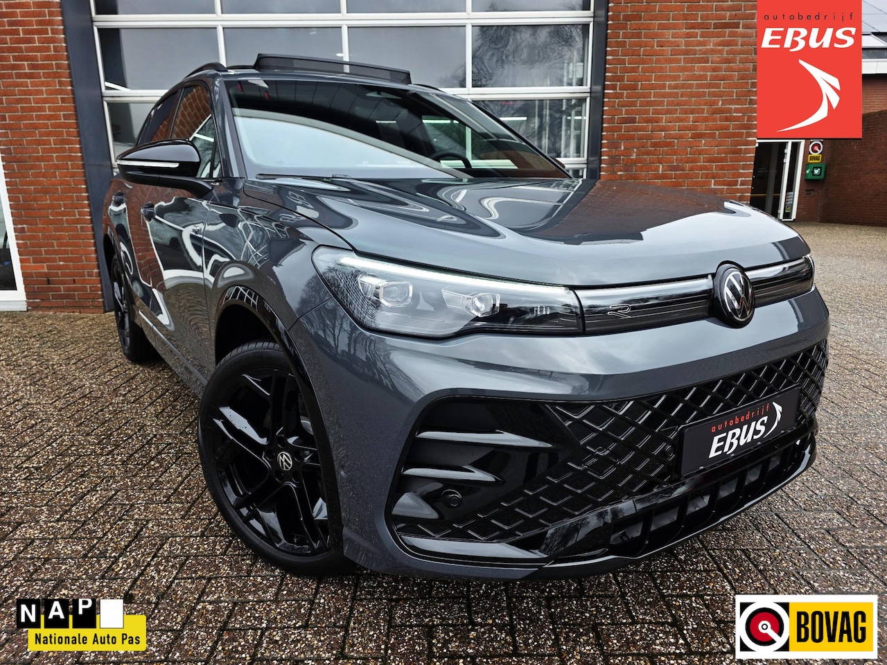 Volkswagen Tiguan - 1.5 eHybrid R-Line Edition HUD / Pano / Winterpakket - AutoWereld.nl