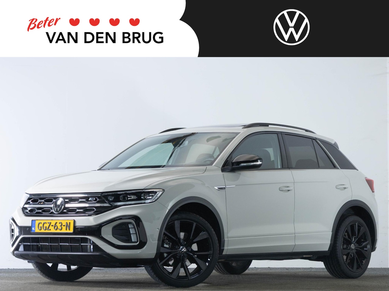 Volkswagen T-Roc - R-Line 1.5 TSI 150 PK DSG | LED Matrix IQ | Panoramadak | Keyless | Achteruitrijcamera | - AutoWereld.nl