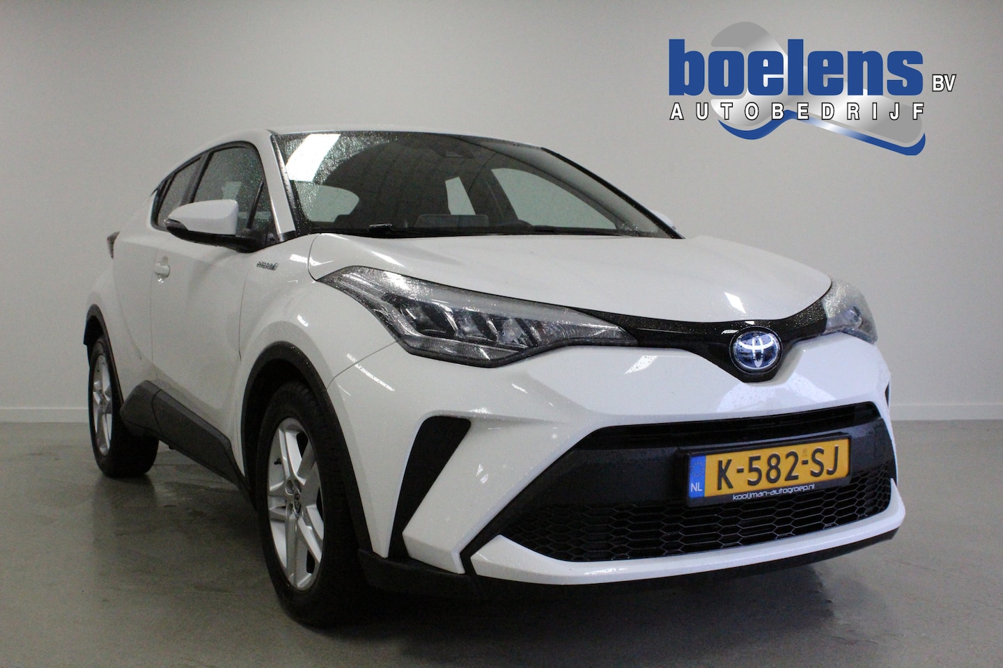 Toyota C-HR - 1.8 Hybrid Active | KEYLESS | PDC-A | LED | DAB-RADIO | CAMERA | CARPLAY | LANE-ASSIST | L - AutoWereld.nl