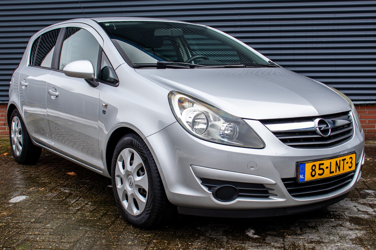 Opel Corsa - 1.2-16V '111' Edition 1.2-16V 111 Edition - AutoWereld.nl