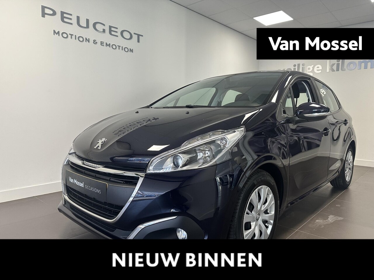 Peugeot 208 - 1.2 PureTech Blue Lion | Navigatie | Trekhaak | Apple Carplay/Android Auto - AutoWereld.nl