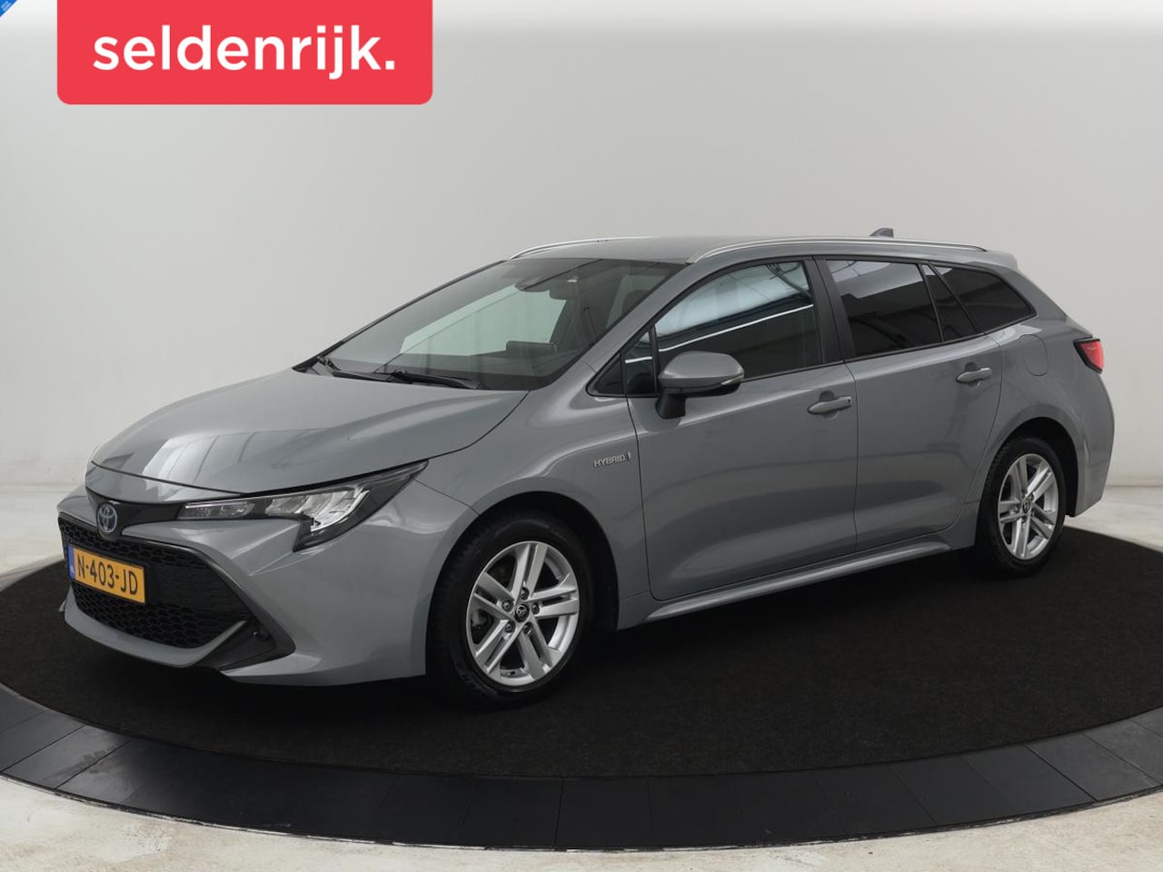 Toyota Corolla - 1.8 Hybrid Business | Trekhaak | Camera | Adaptive cruise | Carplay | Full LED | Climate c - AutoWereld.nl