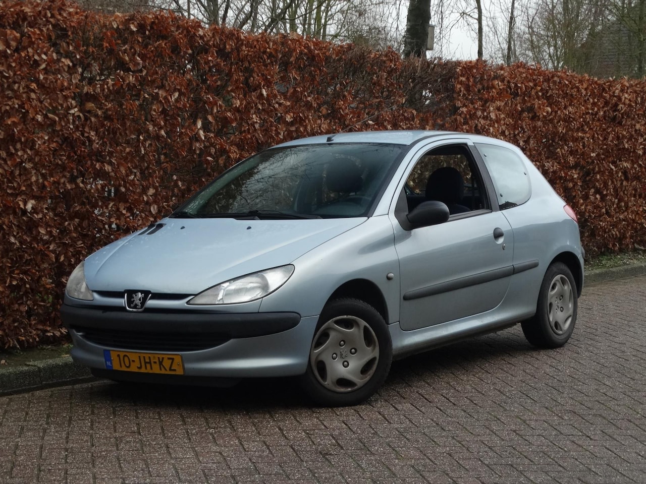Peugeot 206 - 1.4 XR Stuurbkr. elek. ramen Apk 11-26 - AutoWereld.nl