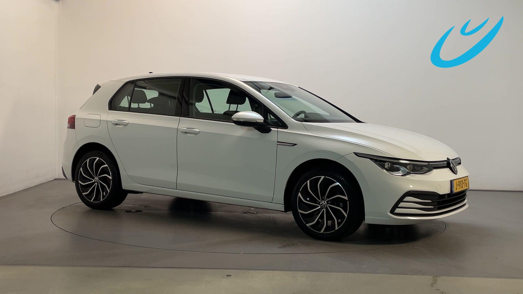 Volkswagen Golf - 1.5 TSI Life Sfeerverlichting Navigatie Parkeersensoren Adaptive Cruise - AutoWereld.nl