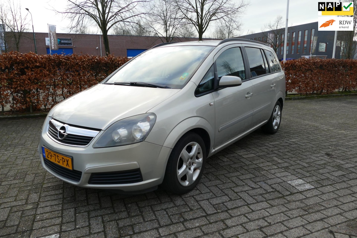 Opel Zafira - 1.8 Enjoy apk 16-01-2027 Airco HANDEL OF EXPORT!! - AutoWereld.nl