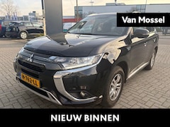 Mitsubishi Outlander - 2.4 PHEV Pure