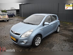 Hyundai i20 - 1.2i DynamicVersion 5-deurs *AIRCO