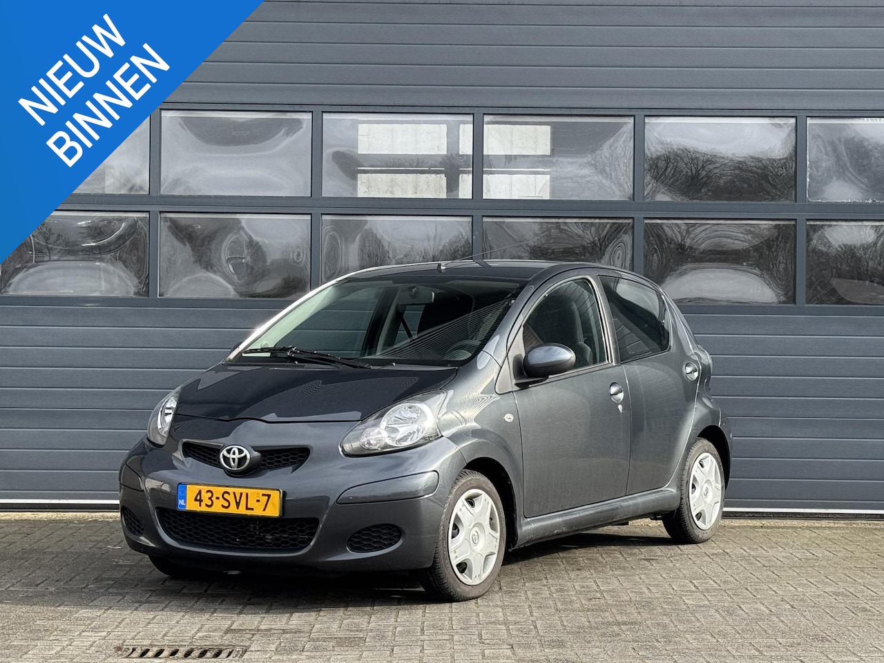Toyota Aygo - 1.0-12V COMFORT NAVIGATOR I AUTOMAAT I 5-DEURS I AIRCONDITIONING I NAVIGATIE - AutoWereld.nl