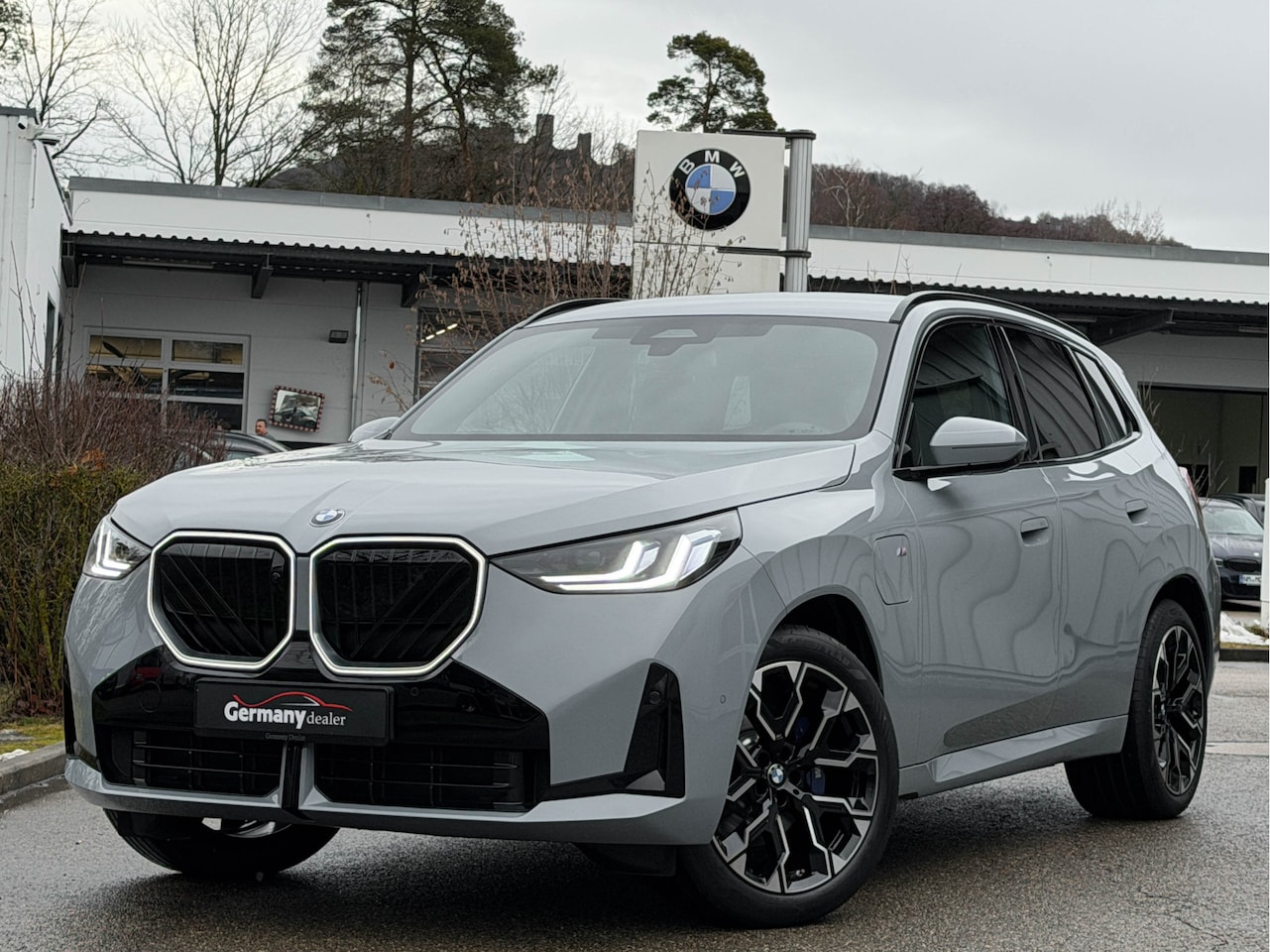 BMW X3 - 30e xDrive 300PK M-Sport Head-Up H/K Iconic Glow 360-Camera Keyless 20-Inch Tr.Haak VOL!! - AutoWereld.nl