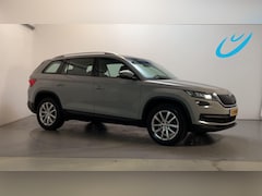 Skoda Kodiaq - 1.5 TSI 150pk Business Edition Leder-Stof Camera Stoelverwarming Navigatie DAB+