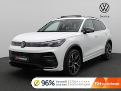 Volkswagen Tiguan - 1.5 eHybrid R-Line Edition 272PK DSG Black Style, Trekhaak, Pano-Schuifdak, Achterruitrijc