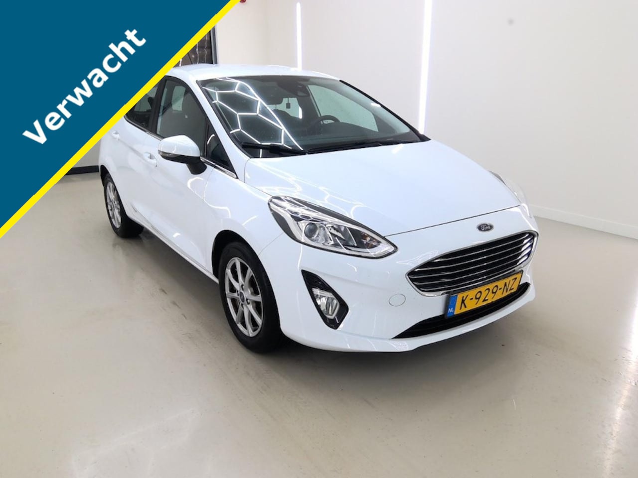 Ford Fiesta - 1.0 ECOB. TITANIUM 5-DRS. 1e EiGENAAR 25.900 KM! - AutoWereld.nl