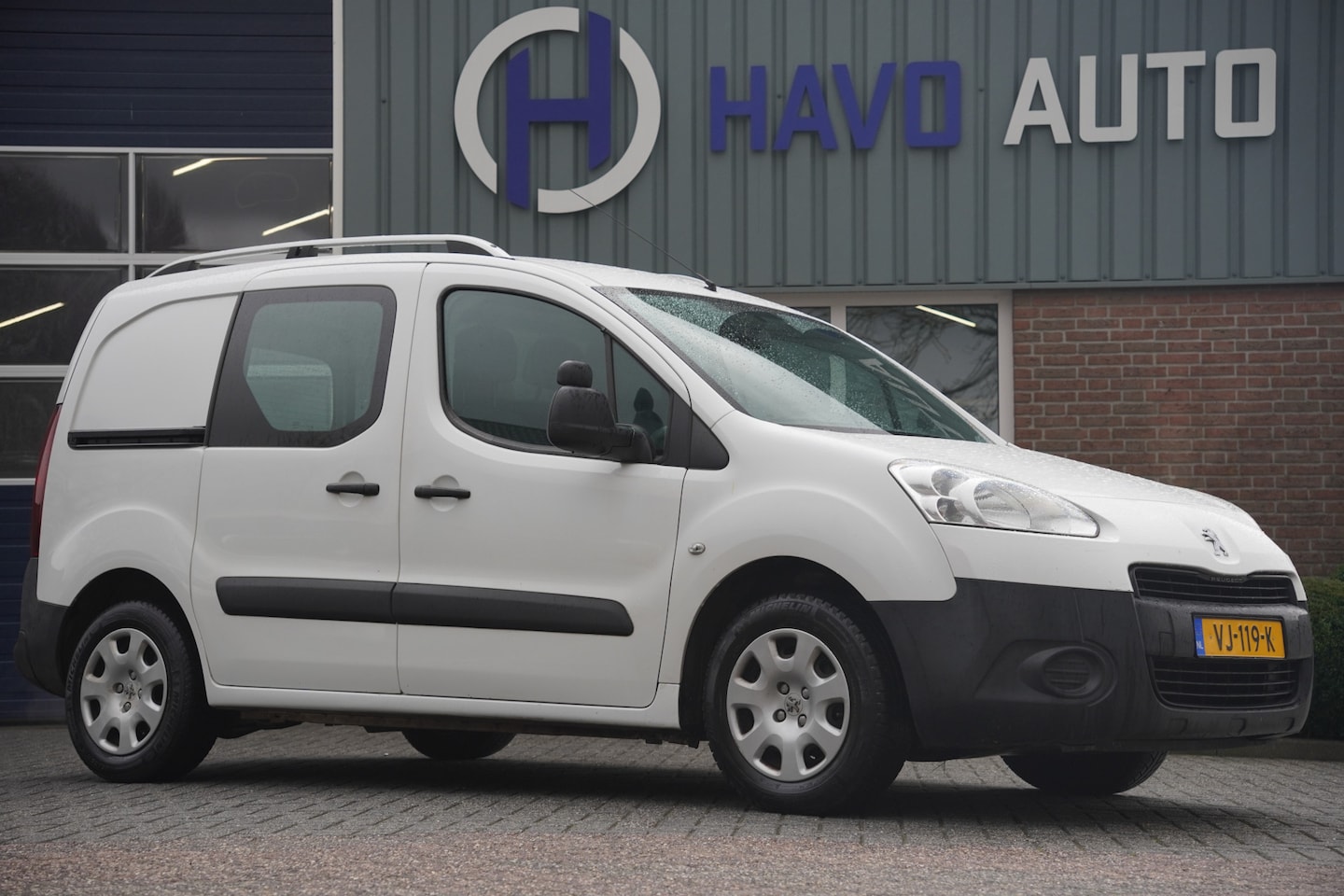 Peugeot Partner - 1.6 HDI L1 XT, AIRCO, TREKHAAK, NAP - AutoWereld.nl