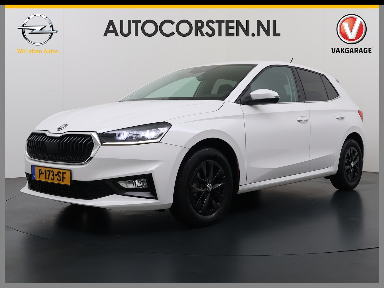 Skoda Fabia - 1.0TSI 96PK 5Drs Ecc Navi* Camera Stoelverwarming Apple Carplay Android Auto Cruise Contro - AutoWereld.nl