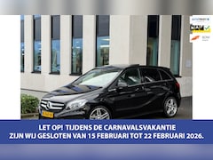 Mercedes-Benz B-klasse - 180 AUTOMAAT AMG styling, panoramadak, trekhaak, 47000 km, dealer onderhouden, NL auto met