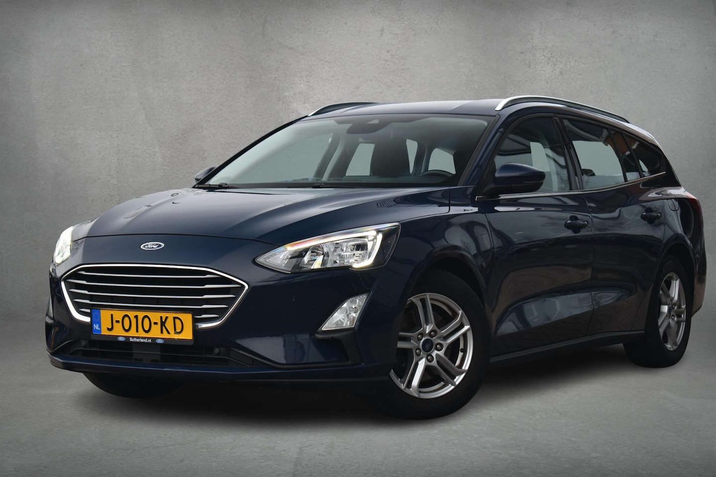Ford Focus Wagon - 1.0 EcoBoost Trend Edition Business | Apple CarPlay | Camera | Cruise | Airco - AutoWereld.nl