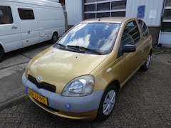 Toyota Yaris - Toyotayaris1.0-16V VVT-i Terra geen riem maar ketting